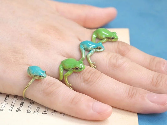 Latest - tree Frog Ring - Corner Cutie