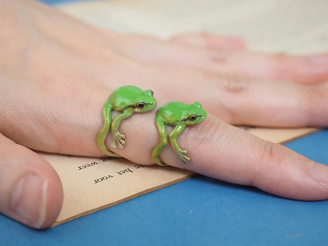 Latest - tree Frog Ring - Corner Cutie